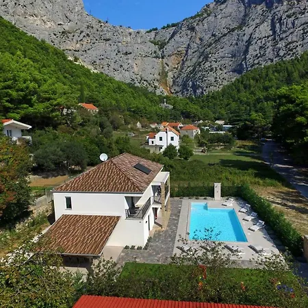 Mater Anka Villa Omiš